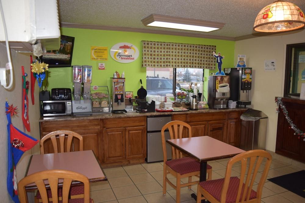 Motel Super 8 By Wyndham Saginaw Exteriér fotografie