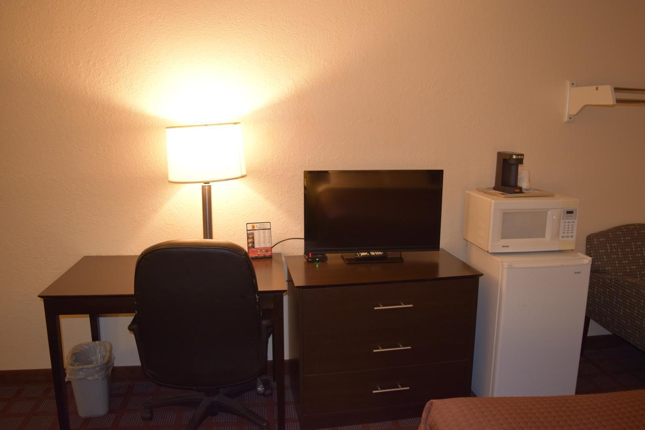 Motel Super 8 By Wyndham Saginaw Exteriér fotografie
